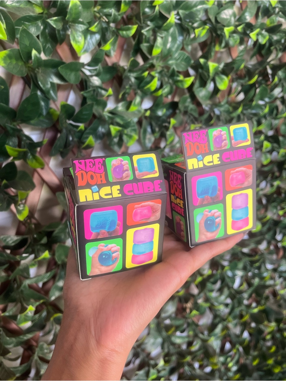NeeDoh Nice Cube Squishy - Pink & Teal (2 Pack) - Picture 2 of 3